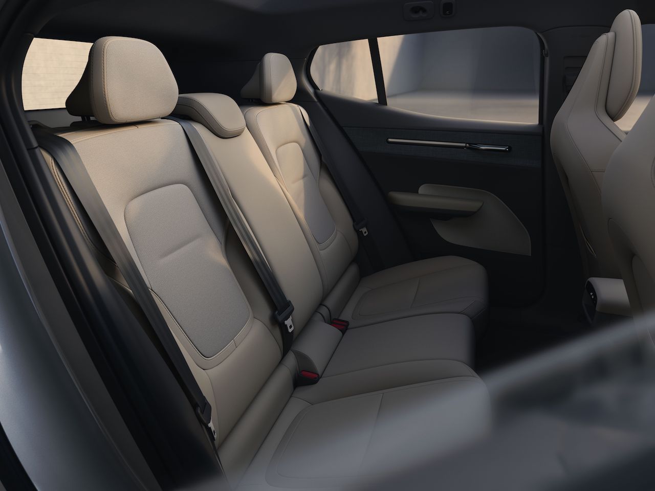 JPG Full-BL348_Interior_Backseat_ROW
